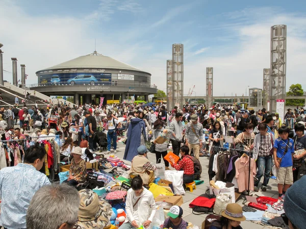 Flohmarkt im nissan stadion in shin yokohama, japan — Stockfoto