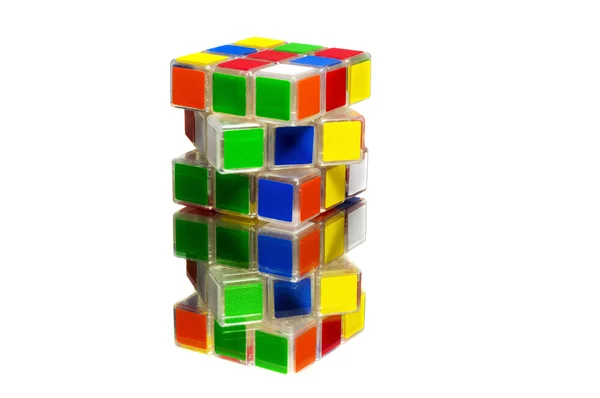 Nierozwiązane skręcona Kostka Rubika — Zdjęcie stockowe