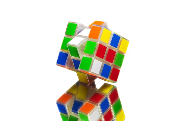 Rubik küp yan görünüm — Stok fotoğraf