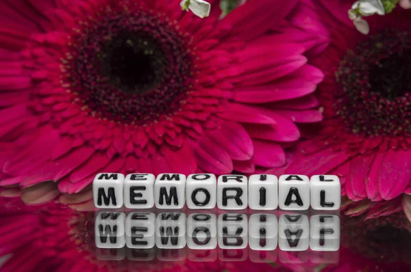 Mensaje conmemorativo con texto pequeño — Foto de Stock