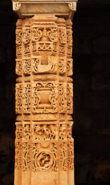 sütun qutub minar, delhi, India
