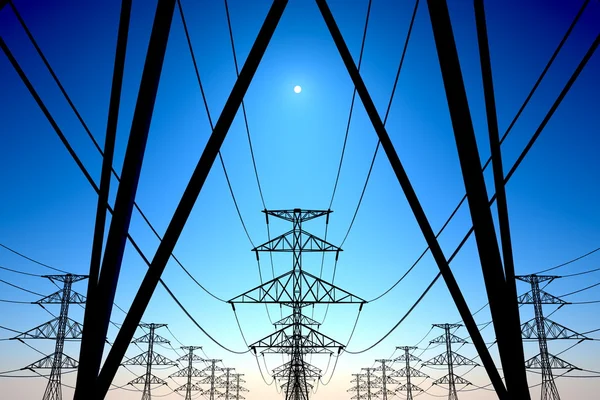 Linee elettriche su cielo blu . — Foto Stock