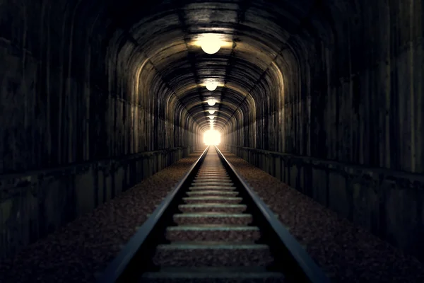 Licht aan het einde van de tunnel. — Stockfoto