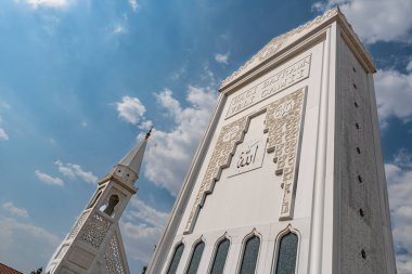 Ankara Hacı Bayram Turbesi Anıt Mezarı Yazın Mavi Gök Gününde Mihrab 'ın Nefes Kesen Manzarası