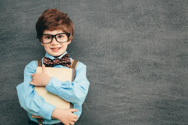 Alegre niño sonriente — Foto de Stock