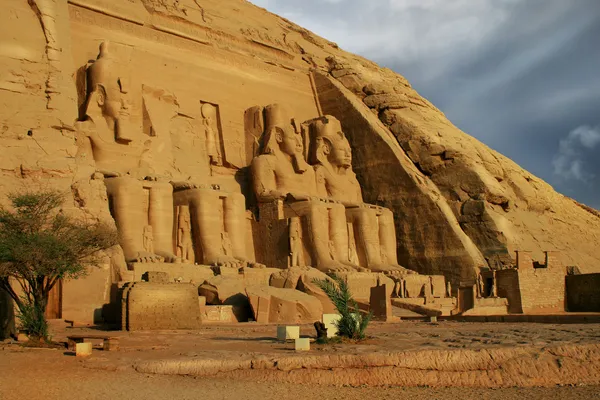 Abu simbel, Egipt. rameses starożytnego egipskiego Faraona 2 — Zdjęcie stockowe