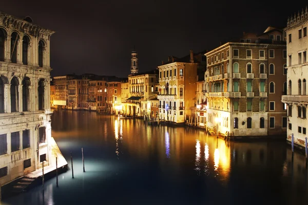 Hermosos canales en Venecia. Italia —  Fotos de Stock
