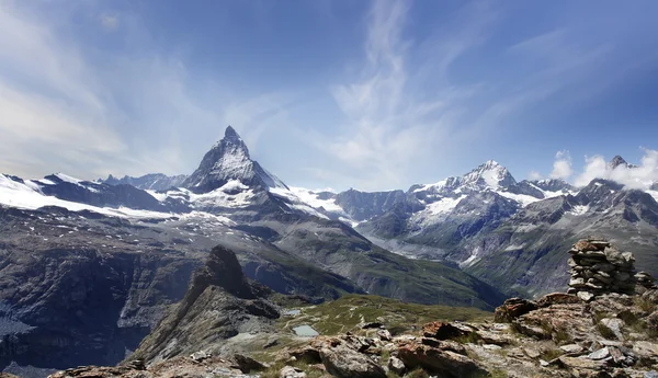 Linda montanha Matterhorn, Alpes suíços — Fotografia de Stock