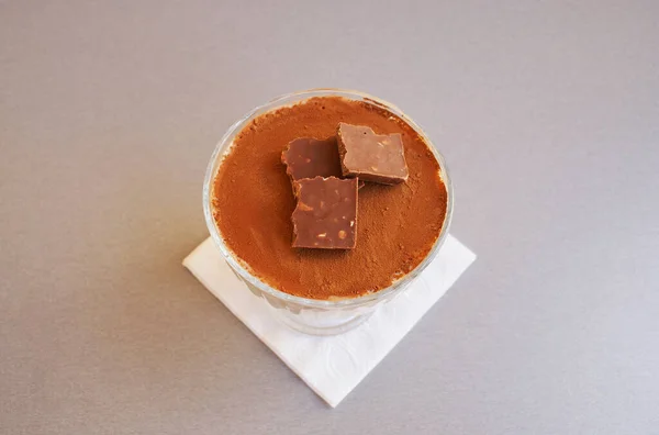 Finom Tejcsokoládé Desszert Csokoládé Dióval — Stock Fotó