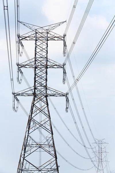 Pylon de alta tensão — Fotografia de Stock
