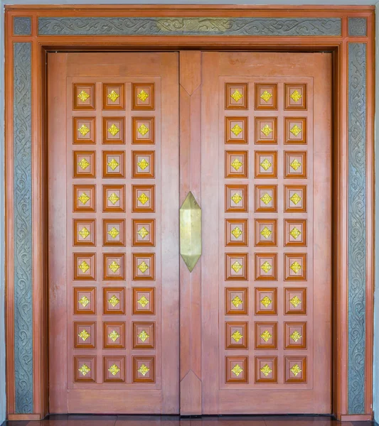 Elegantie houtsnijwerk deur — Stockfoto