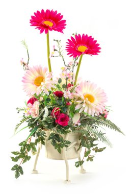 boeket van rose en gerbera in metalen emmer