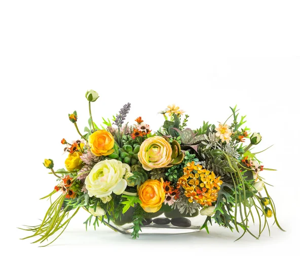 Букет цветов в стеклянной вазе — стоковое фото