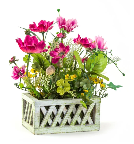 Cosmos flower in wood basket — Stock Photo, Image