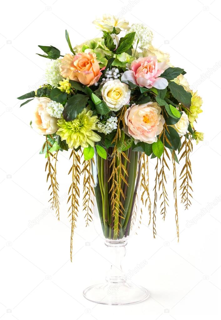 Bouquet of rose and chrysanthemum in glass vase