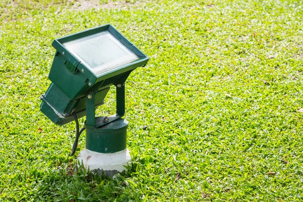 庭の洪水ライト — ストック写真