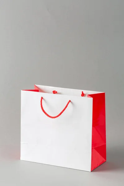 Papierowa torba na zakupy — Zdjęcie stockowe