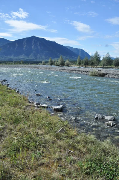 Paisaje al norte del río . — Foto de Stock