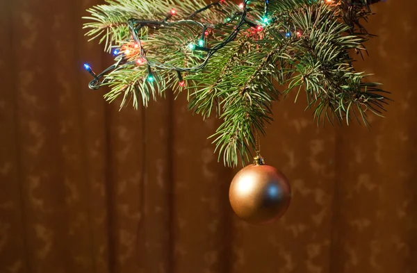 The decoration of Christmas trees. — Stock Photo, Image