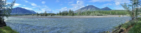 Panoráma mountain river. — Stock Fotó