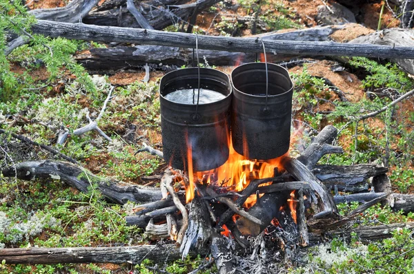 Cooking on camp fire. — Stock Photo, Image