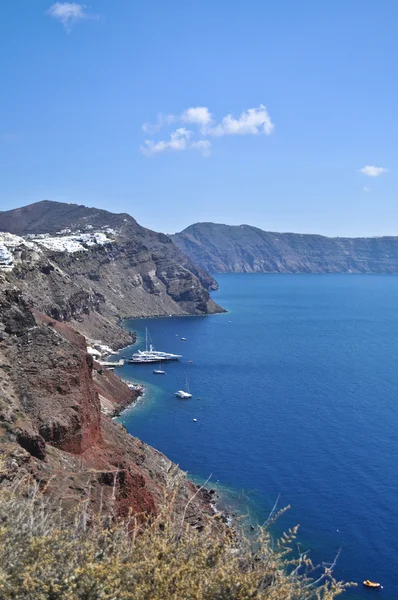 The rocky coast of the island in the Aegean sea. — Stock Photo, Image