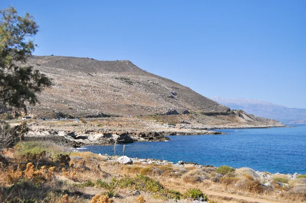 Moře letní krajina pobřeží řeckého ostrova. — Stock fotografie