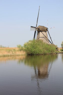 Hollanda Yeldeğirmeni.