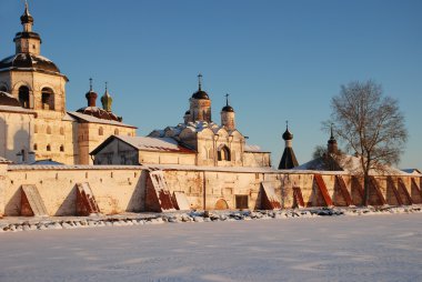 kışın Kuzey Rus Manastırı.