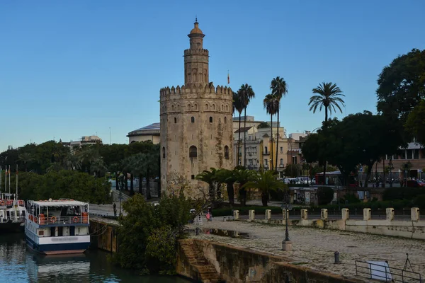 Золотая Башня Севилье Набережная Столице Андалусии Испания — стоковое фото