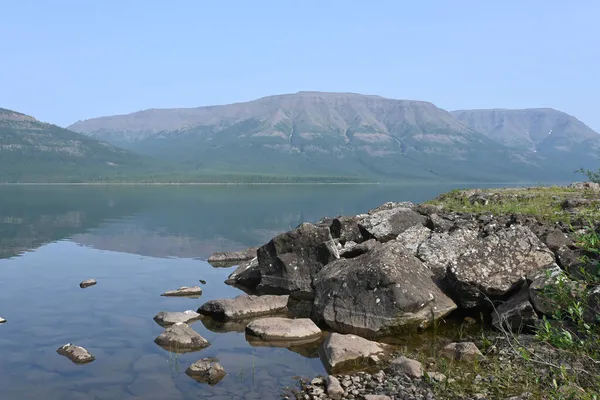 See Auf Der Hochebene Von Putorana Seenlandschaft Inmitten Der Berge — Stockfoto