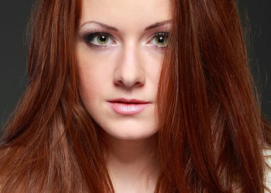 güzel kızıl saçlı kız, duygular, kozmetik