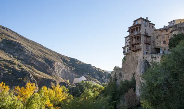 "Casas colgadas "-знаменитий висячі будинки Куенка, Іспанія — стокове фото