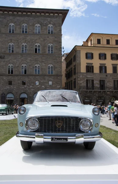 FLORENCE, ITALY - JUNE 15, 2014: limited edition vintage Lancia Florida 4 Porte — Stock Photo, Image