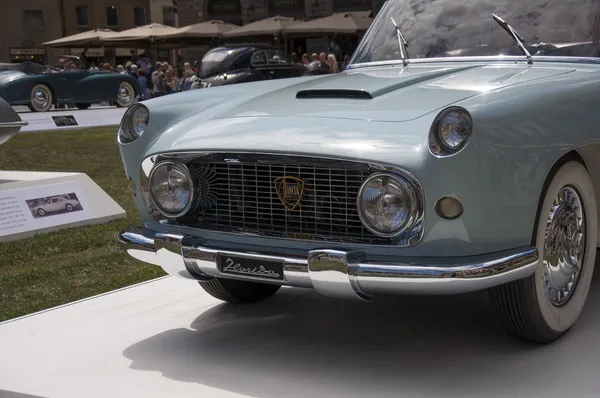 FLORENCIA, ITALIA - 15 DE JUNIO DE 2014: edición limitada vintage Lancia Florida 4 Porte —  Fotos de Stock