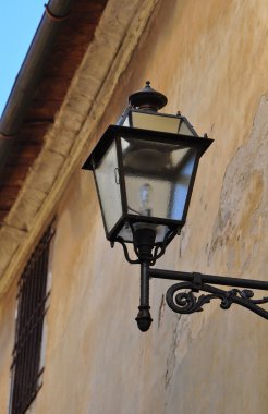 demir açık sokak lambası