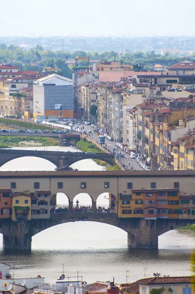 Ponte Vecchio sobre el río Arno, Florencia, Italia, Europa —  Fotos de Stock