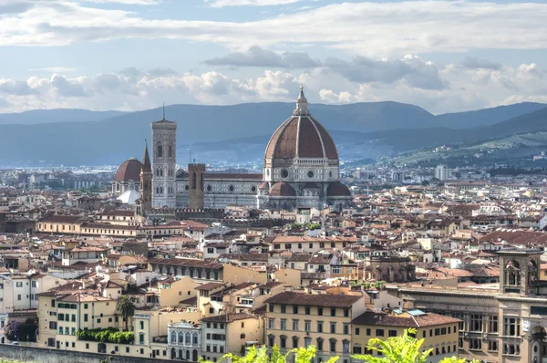 Панорама Флоренции и Святой Марии Цветок во Флоренции — стоковое фото