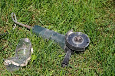 açılı taşlama ve gözlük