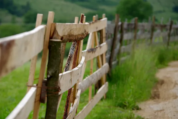 Houten hek — Stockfoto