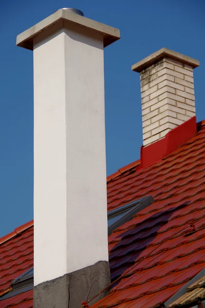 Fotos: chimeneas en el techo | Ladrillo rojo chimenea, textura de techo