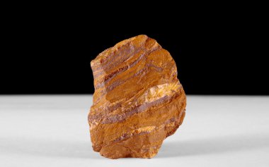 Kaplan gözü mineral,