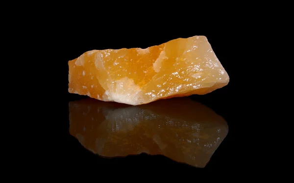 Yellow calcite — Stock Photo, Image