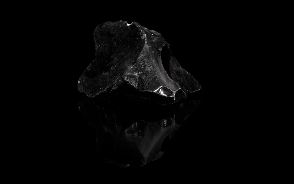 Pedra mineral obsidiana — Fotografia de Stock