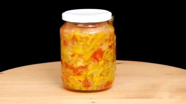 Glass jar with canned vegetables, letcho — Stock Video