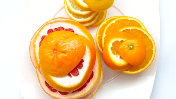 Plátky, grapefruit, pomeranč a citron — Stock video