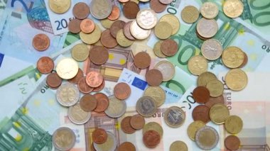 Avro banknotları ve sikkeler