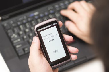 bir zaman güvenlik kodu Smartphone'da geldi