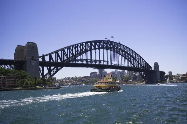 Ferry en el puerto de Sydney — Foto de Stock