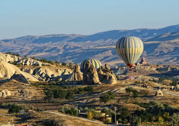 Ballonnen in Cappadocië — Stockfoto